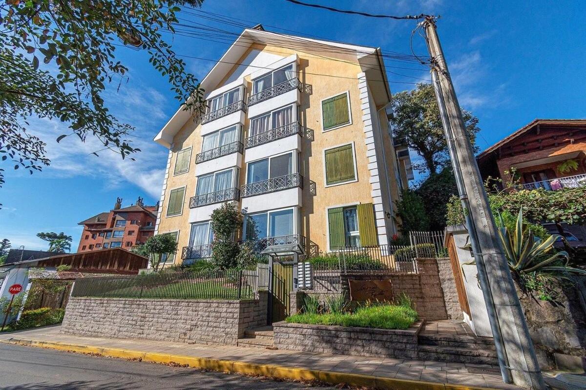 Rosa Edificio Giovani Pizetta Apartment Gramado Exterior photo
